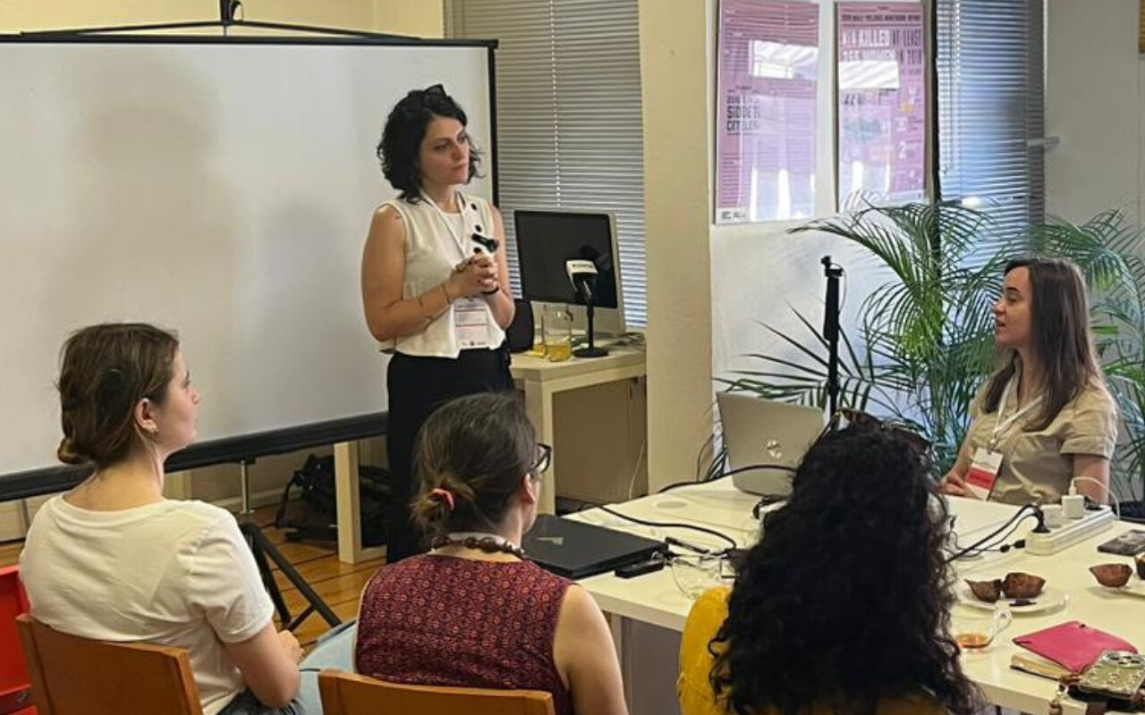 Engelli Odaklı Habercilik Atölyesi birinci gün: "Kurduğumuz dili sorgulamak zorundayız" 2 Engelli Odaklı Habercilik Atölyesi birinci gün: "Kurduğumuz dili sorgulamak zorundayız" - Atölye BİA