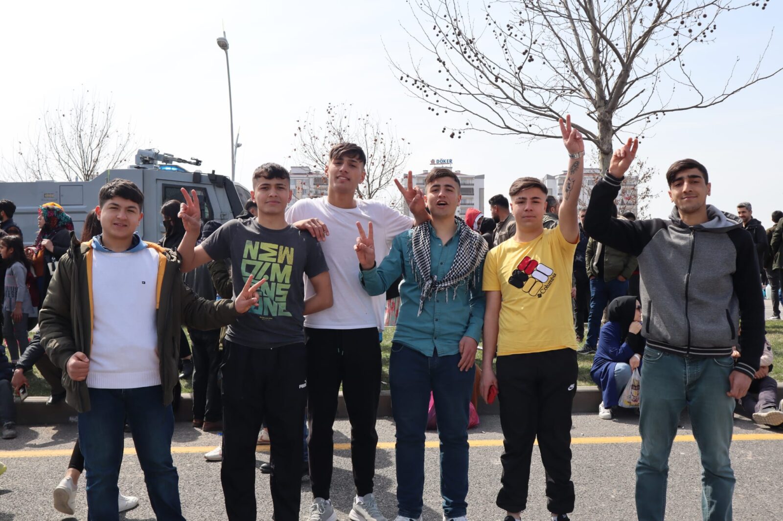 Emniyet'in yıldırma politikası altında coşkulu Diyarbakır Newrozu - Atölye BİA
